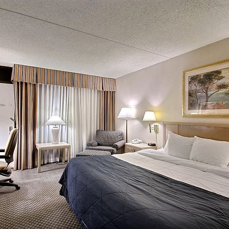 Hotel Muscatine エクステリア 写真