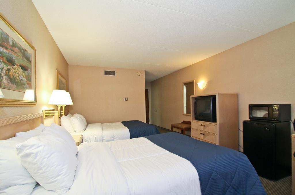 Hotel Muscatine エクステリア 写真