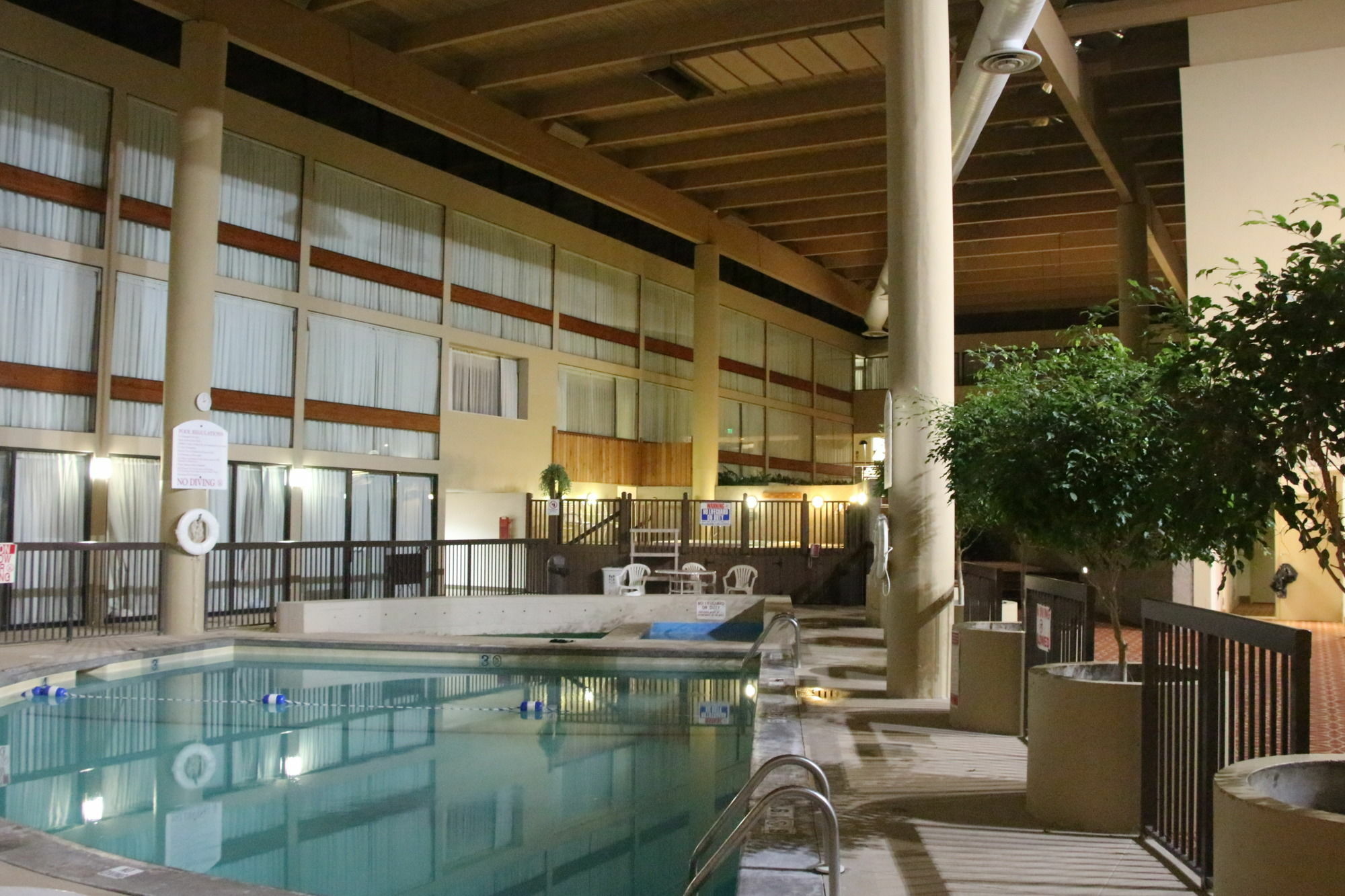 Hotel Muscatine エクステリア 写真